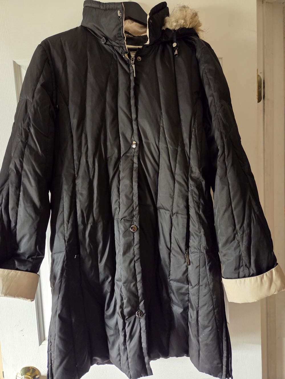 Liz Claiborne Black Puffer Coat with Cream Cuff Accents
